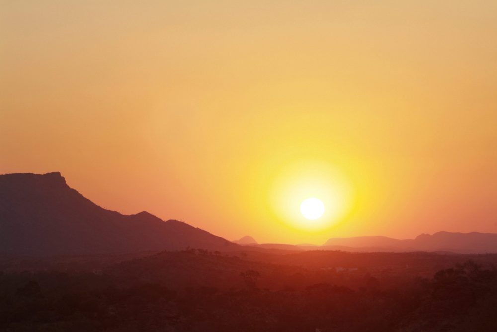 Alice-springs-sunset-lotl Alice-springs-sunset-lotl