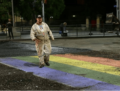 Removing of the Rainbow crossing at Taylor Square Removing of the Rainbow crossing at Taylor Square